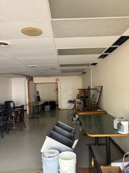 6 Westbury Dr, Saint Charles, MO for lease - Building Photo - Image 3 of 6