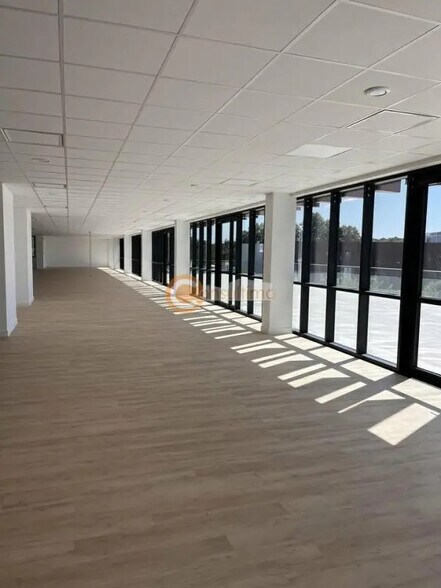 Office in Mérignac for lease - Interior Photo - Image 3 of 11
