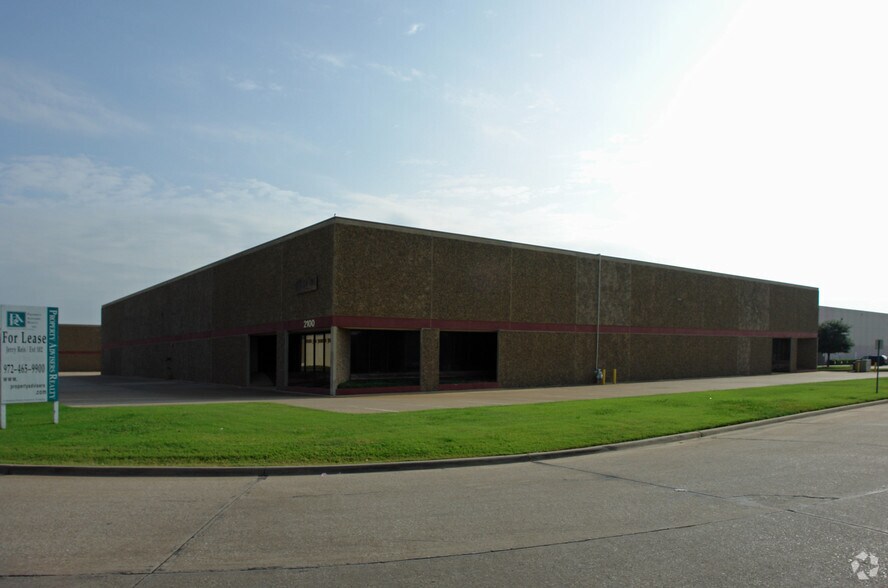 2100 Century Cir, Irving, TX for sale - Primary Photo - Image 1 of 1