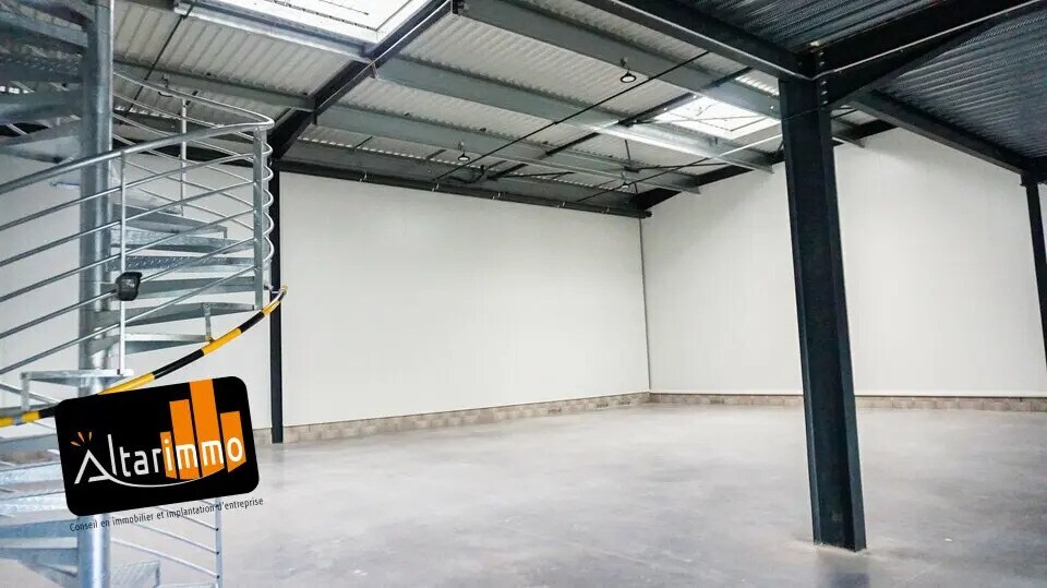 Flex in Chartres for lease - Building Photo - Image 3 of 9