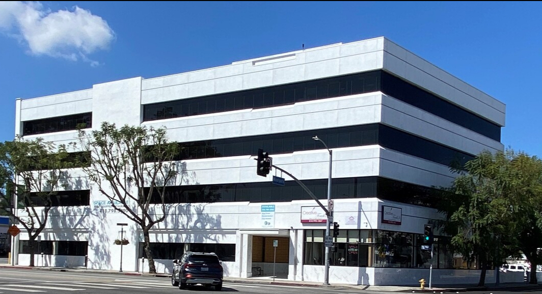 4419 Van Nuys Blvd, Sherman Oaks, CA for lease Building Photo- Image 1 of 5