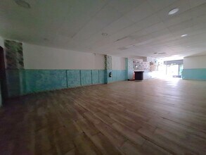 Retail in Barberà del Vallès, Barcelona for lease Interior Photo- Image 2 of 6