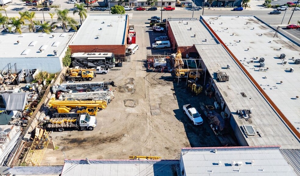 16531-16539 S Broadway St, Gardena, CA for lease - Building Photo - Image 3 of 10