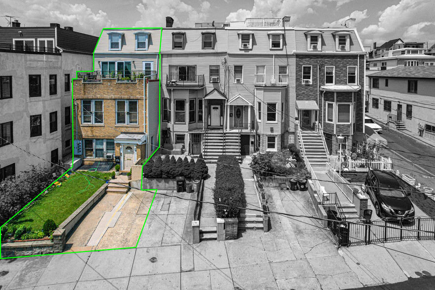 296 Paterson Plank Rd, Jersey City, NJ for sale - Primary Photo - Image 1 of 14