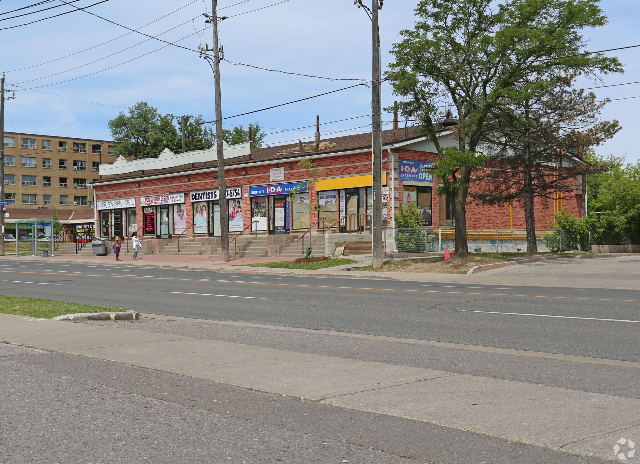 685 Kennedy Rd, Toronto, ON for sale Primary Photo- Image 1 of 1