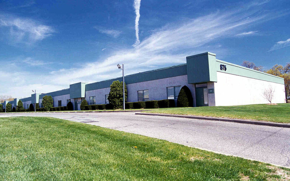 875 Industrial Hwy, Cinnaminson, NJ for lease - Building Photo - Image 3 of 9