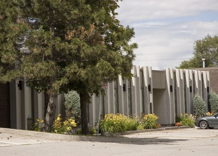 5466 Timberlea Blvd, Mississauga, ON for lease - Building Photo - Image 3 of 5