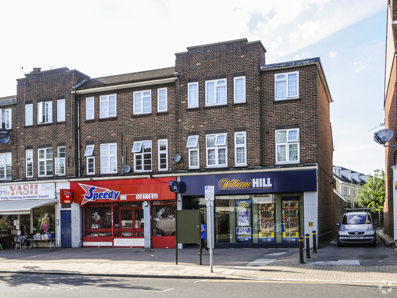 93-95 Burnt Ash Ln, Bromley for lease - Primary Photo - Image 1 of 3