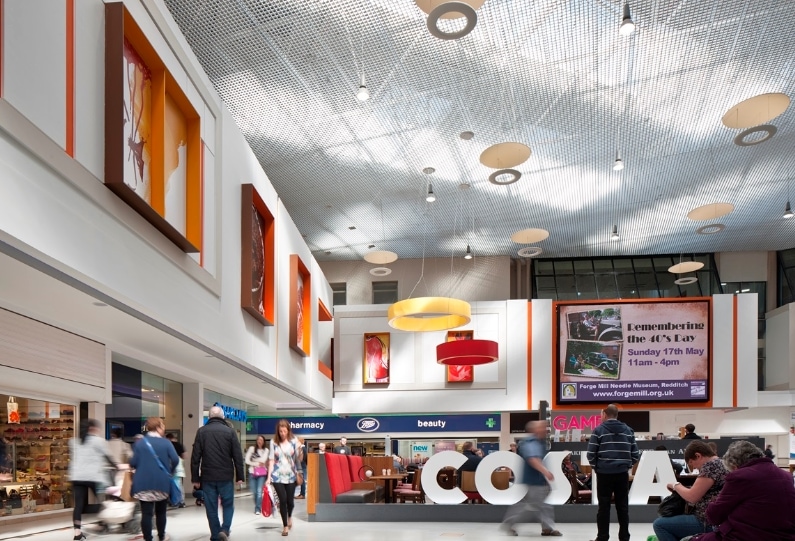 Kingfisher Walk, Redditch for lease - Interior Photo - Image 2 of 3