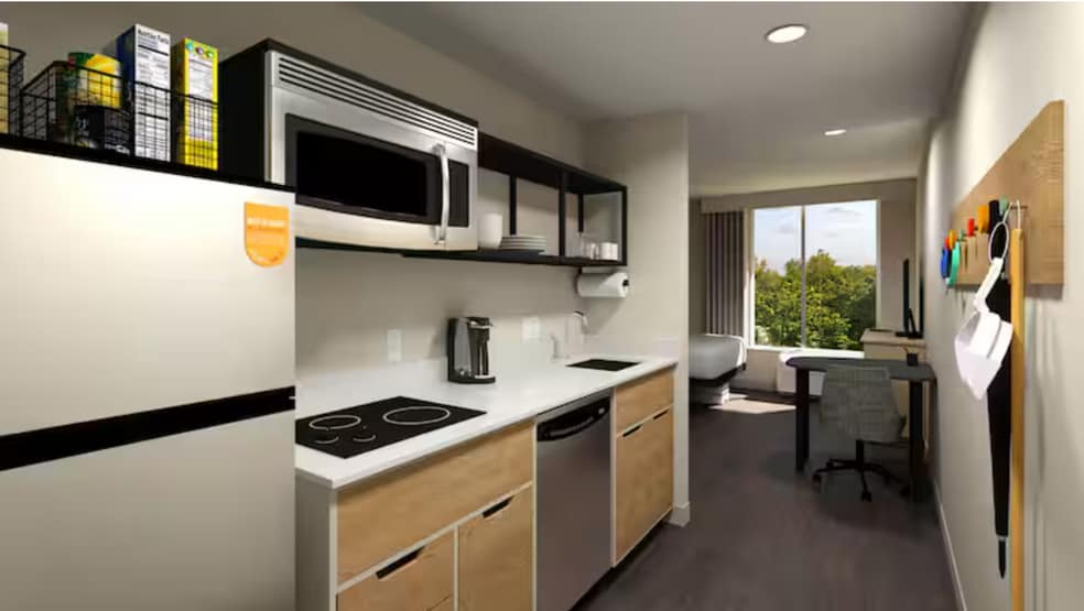 5128 Cartwright Drive, Kokomo, IN for sale - Building Photo - Image 3 of 5