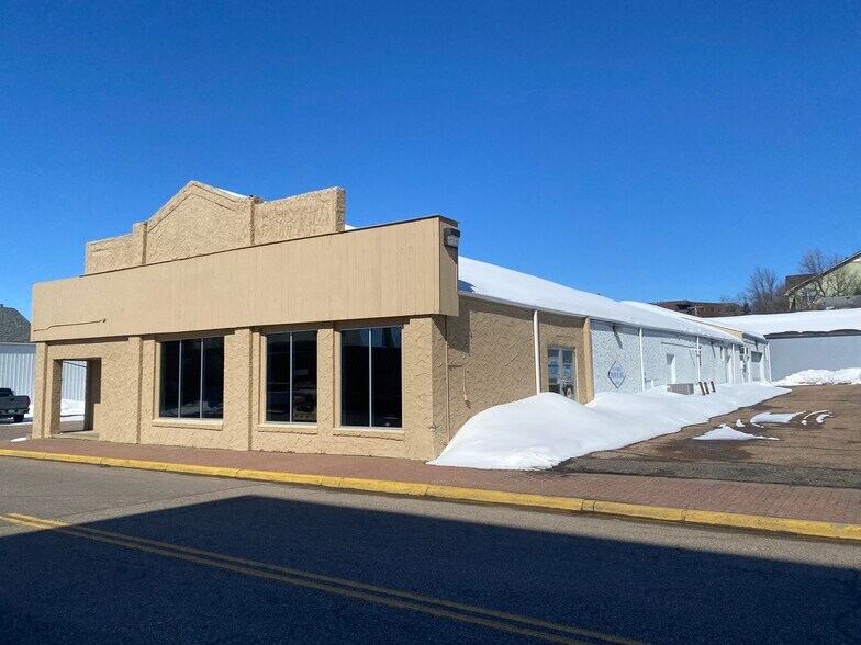 111 Division St E, Buffalo, MN for sale - Building Photo - Image 1 of 1
