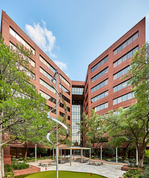 14901 Quorum Dr, Dallas, TX for lease - Building Photo - Image 1 of 4