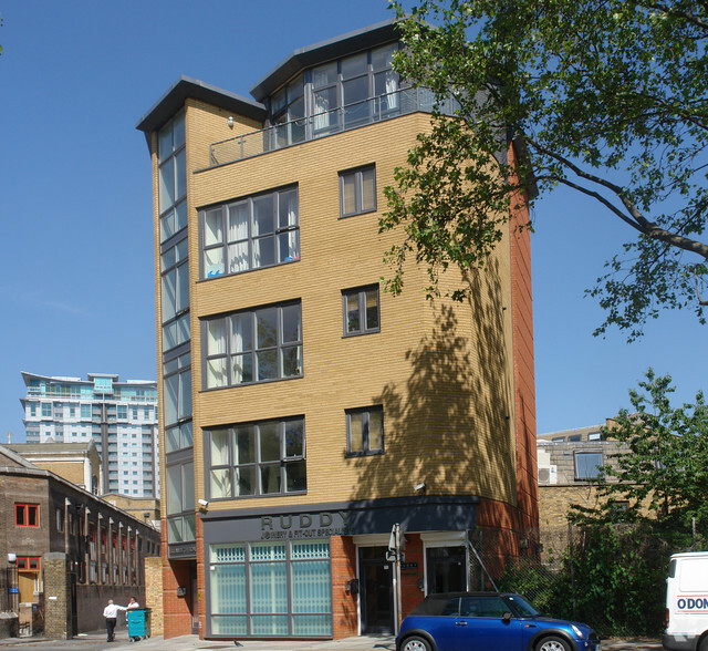 44-46 Lambeth Rd, London for lease - Primary Photo - Image 1 of 4