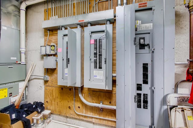 5403 S La Grange Rd, Countryside, IL for sale - Building Photo - Image 2 of 12