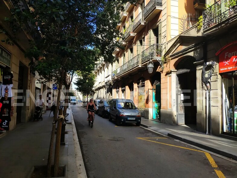 Multifamily in Cornellà de Llobregat, Barcelona for sale - Building Photo - Image 3 of 3