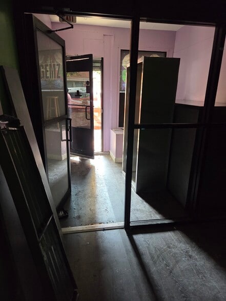 501 W 167th St, New York, NY for lease - Building Photo - Image 3 of 11