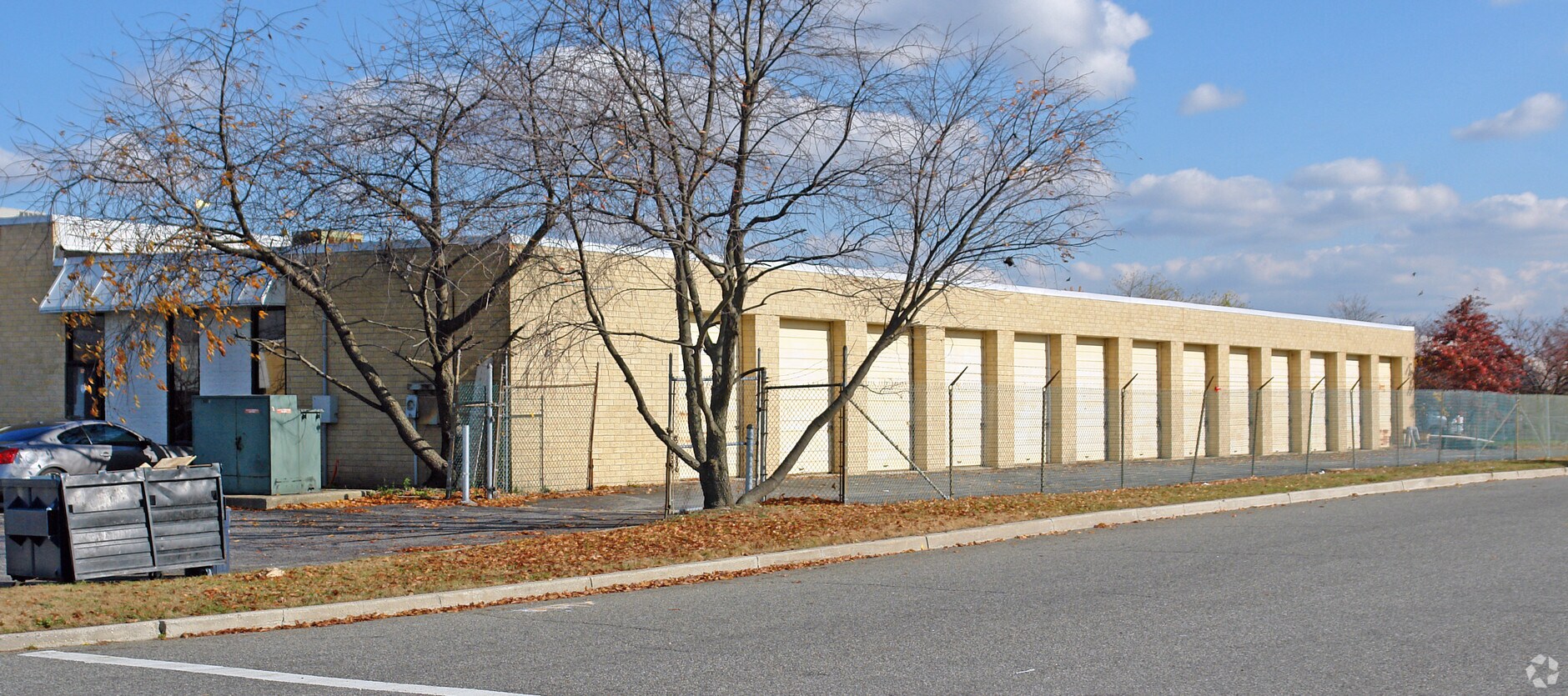 345 Central Ave, Bohemia, NY 11716