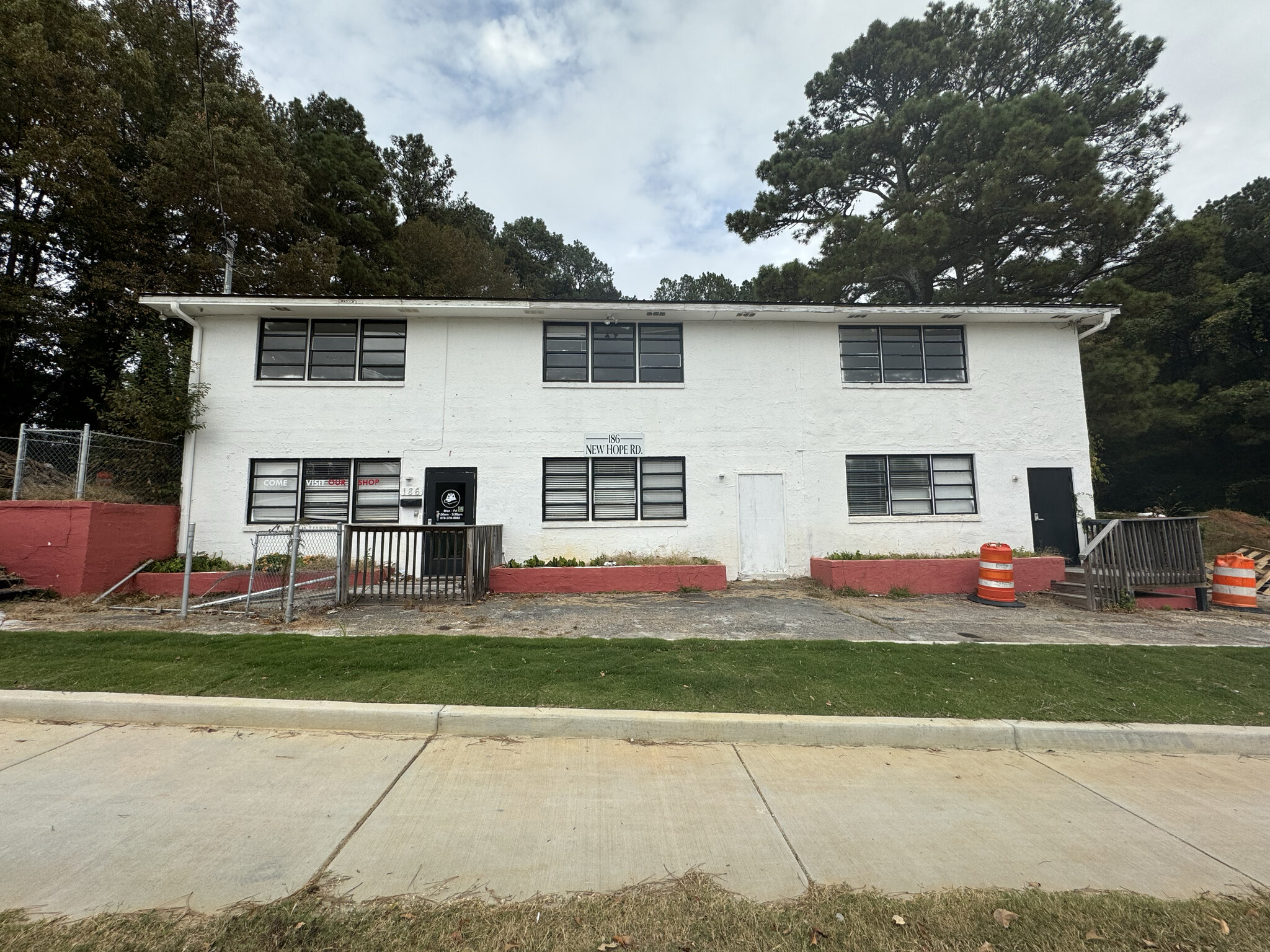 186 New Hope Rd, Lawrenceville, GA for lease Building Photo- Image 1 of 10