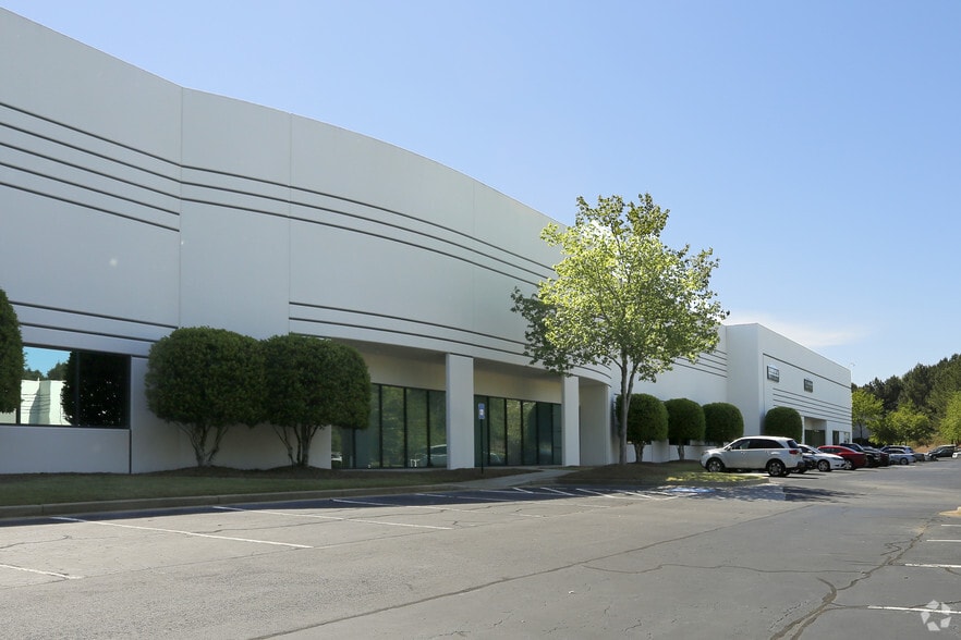 1775 Breckinridge Pky, Duluth, GA for lease - Primary Photo - Image 1 of 3