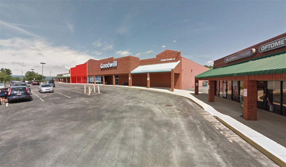 8415-8429 Woodsboro Pike, Walkersville, MD for lease - Building Photo - Image 2 of 4