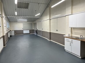 Colliers Green Rd, Cranbrook for lease Interior Photo- Image 2 of 3