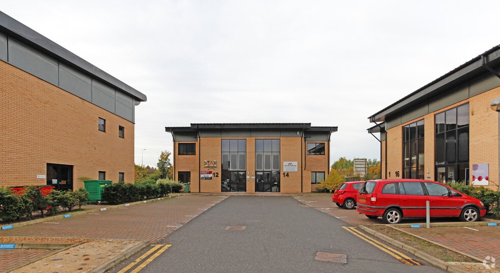 12-14 Eaton Court Rd, Eaton Socon for lease - Building Photo - Image 2 of 3