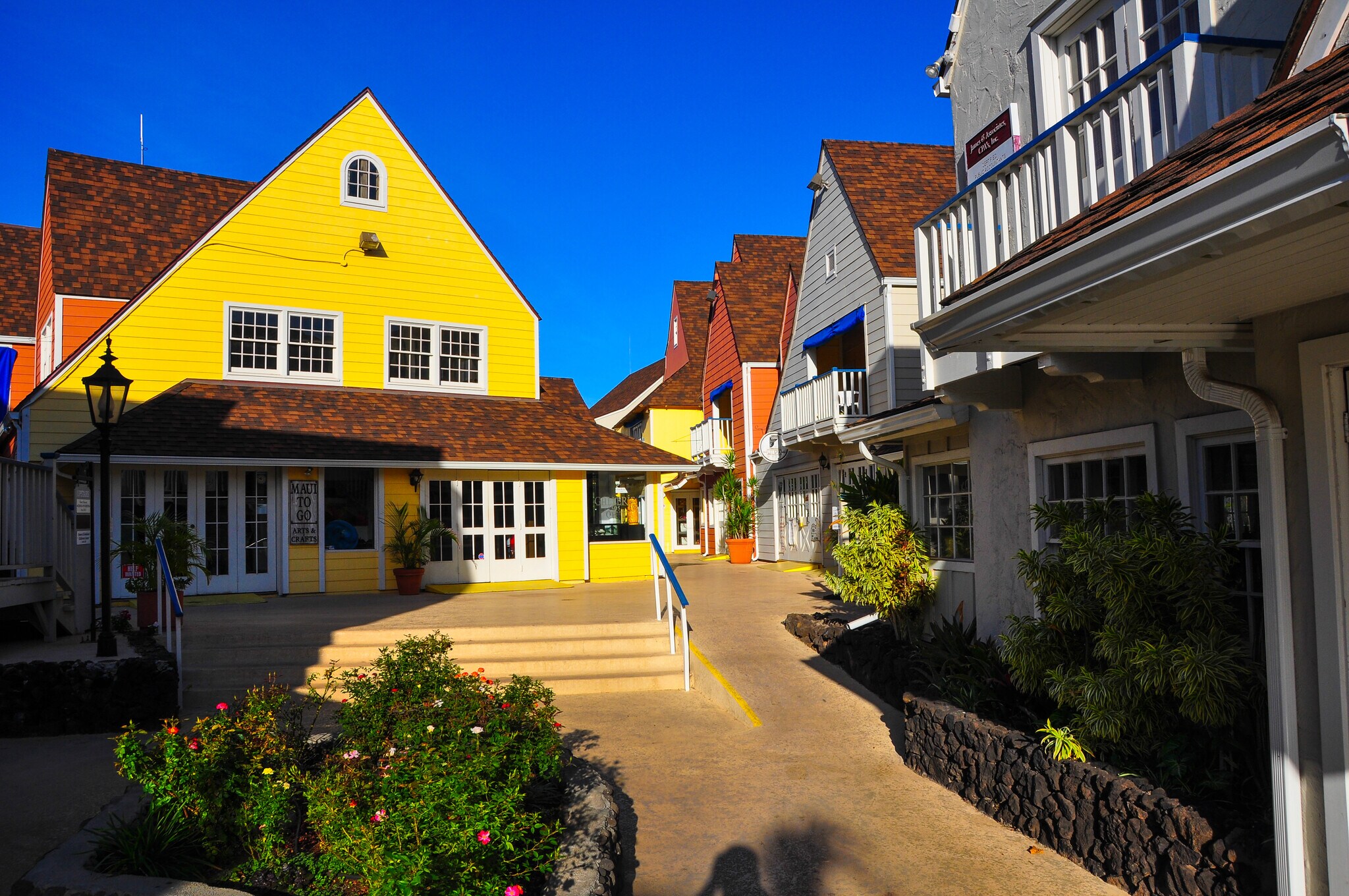 505 Front St, Lahaina, HI 96761 The Shoppes & Restaurants At 505