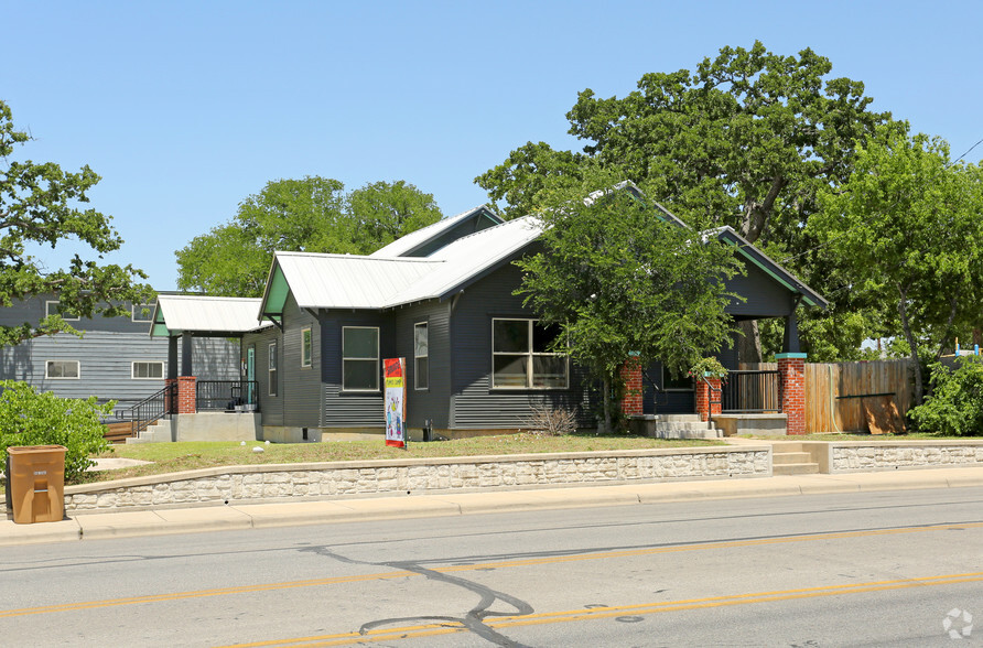 500 W 38th St, Austin, TX for lease - Building Photo - Image 3 of 6