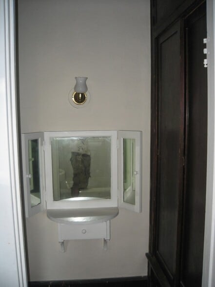 2240 Norwood Ave, Cincinnati, OH for sale - Building Photo - Image 2 of 10