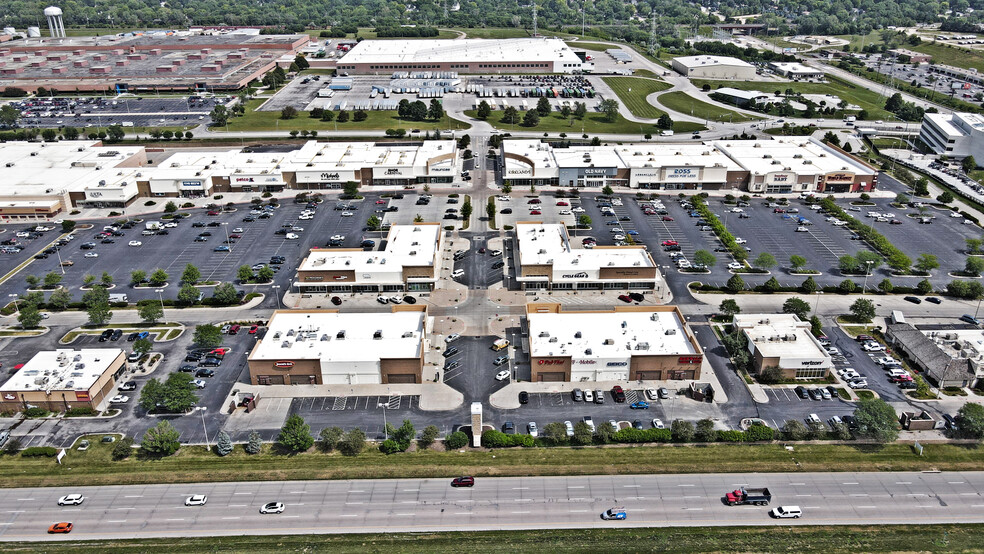 L St, Omaha, NE for lease - Building Photo - Image 3 of 25