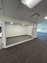 5500 Ming Ave, Bakersfield, CA for lease Interior Photo- Image 2 of 14