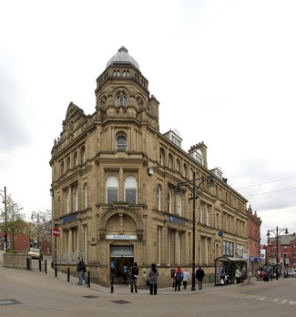 More details for 25 High St, Oldham - Office, Retail for Lease