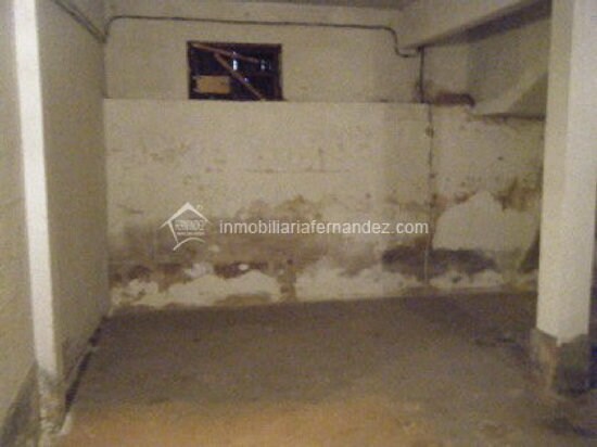 Retail in Cáceres, Cáceres for lease - Building Photo - Image 3 of 10