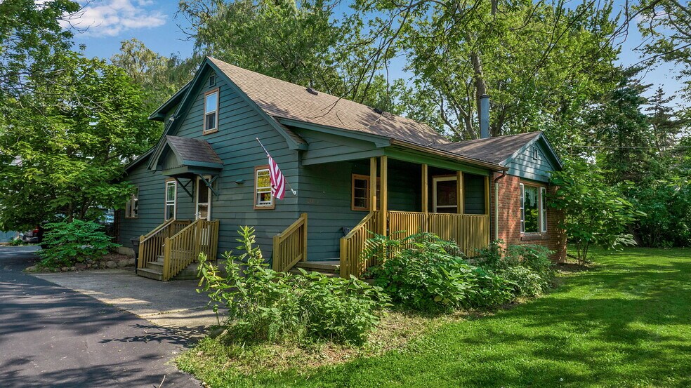 3021 Baker Rd, Orchard Park, NY for sale - Building Photo - Image 1 of 1