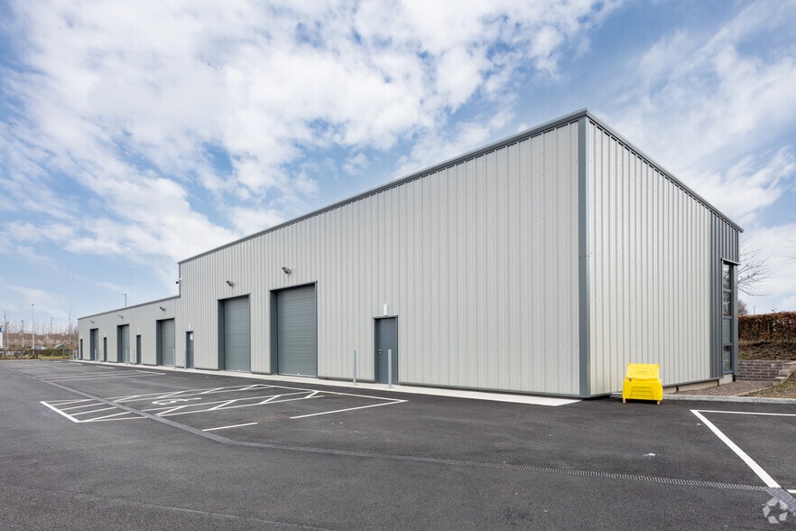 Lammermoor Ave, Falkirk for sale - Primary Photo - Image 1 of 1