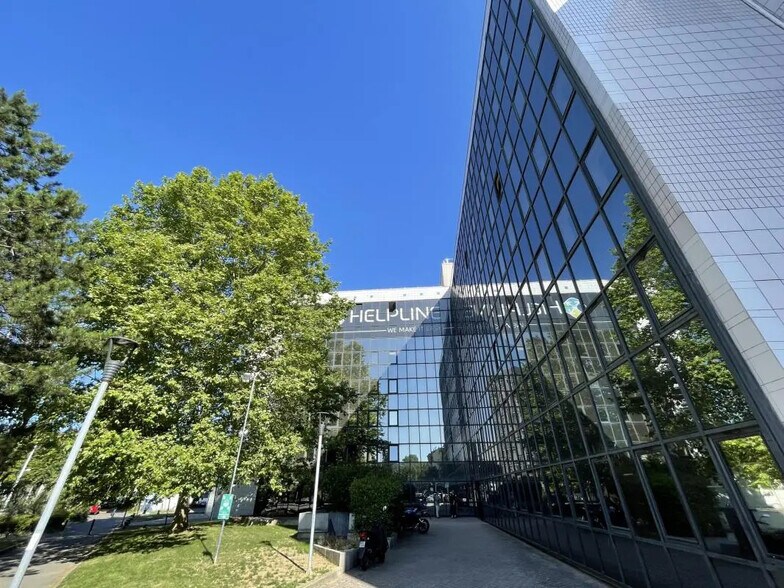 177 Avenue Georges Clemenceau, Nanterre for lease - Building Photo - Image 2 of 3