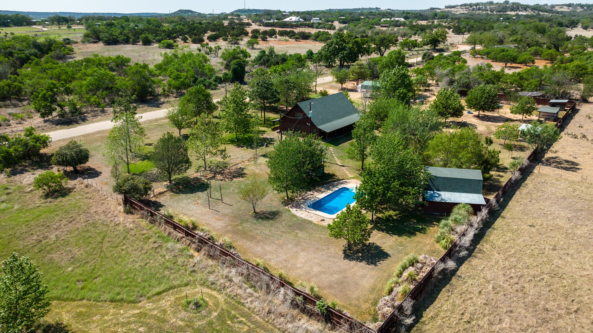 222 Metzger Rd, Fredericksburg, TX for sale Primary Photo- Image 1 of 1