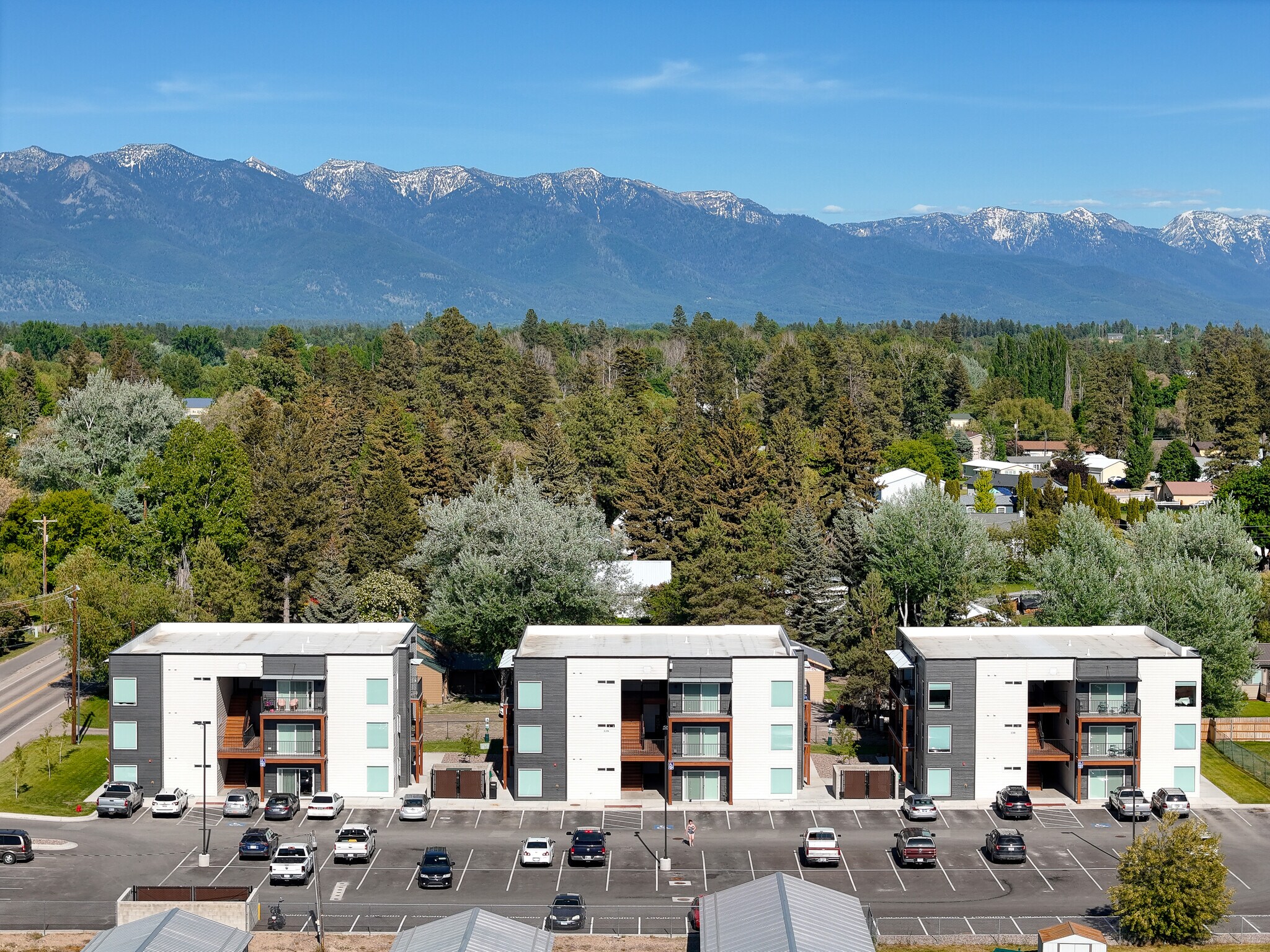 128 E Evergreen Dr, Kalispell, MT for sale Primary Photo- Image 1 of 1