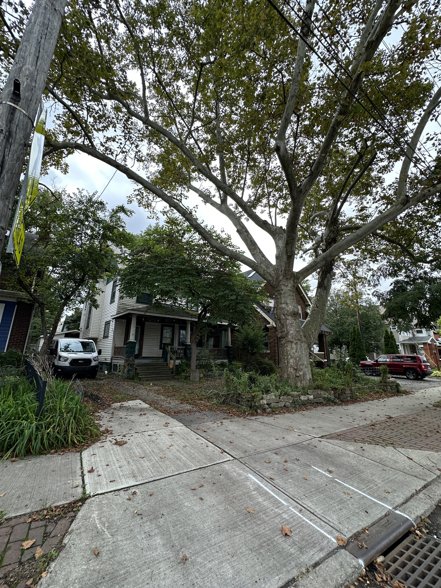 12406 Larchmere Blvd, Cleveland, OH for sale Primary Photo- Image 1 of 2