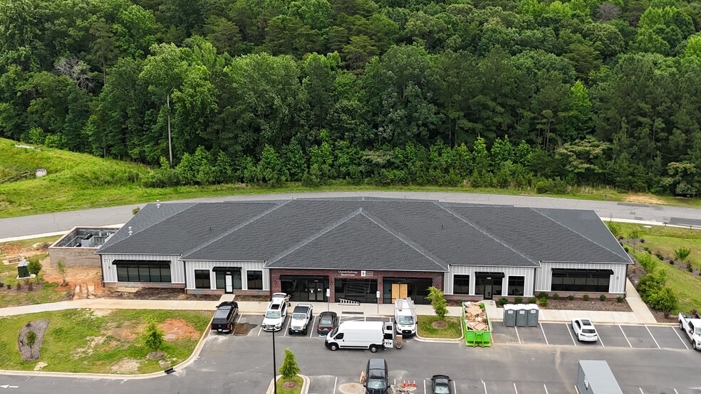 345 Patricia Ln, Fort Mill, SC for lease - Building Photo - Image 3 of 12