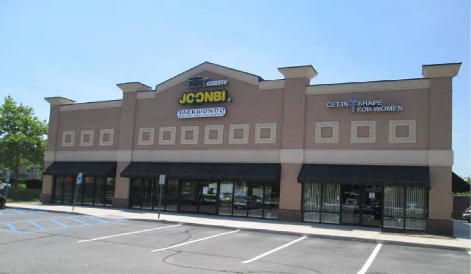 2185 Upton Dr, Virginia Beach, VA for sale - Primary Photo - Image 1 of 1