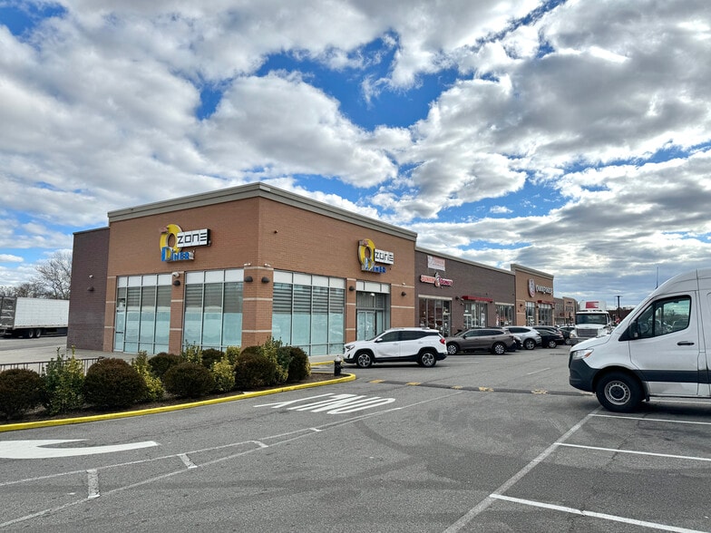 13335 79th St, Howard Beach, NY for lease - Building Photo - Image 2 of 5