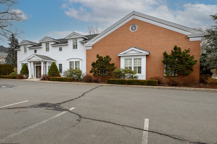 330 S Main St, Cheshire, CT for lease - Building Photo - Image 3 of 6