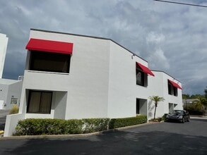 1266 1st St, Sarasota, FL for lease Building Photo- Image 1 of 18