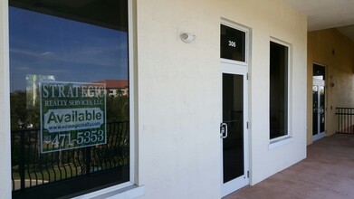 2475 Mercer Ave, West Palm Beach, FL for lease Building Photo- Image 1 of 5