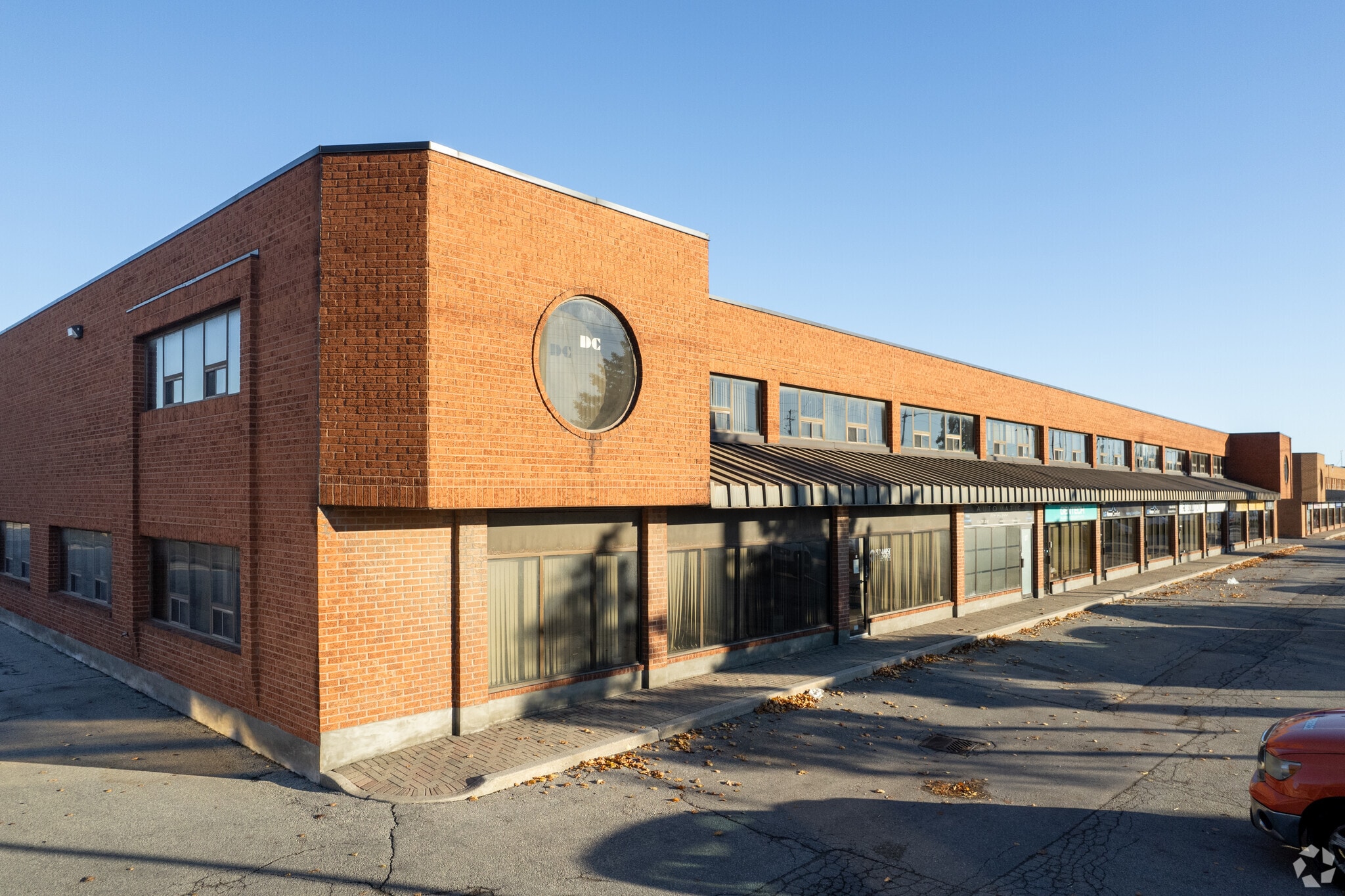 23 Mccleary Ct, Vaughan, ON for sale Primary Photo- Image 1 of 1