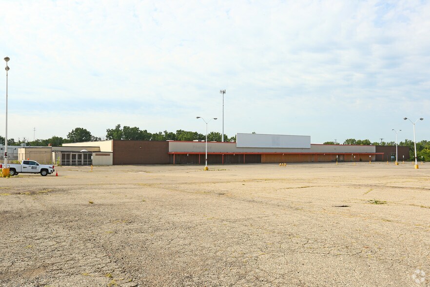 3083 Miller Rd, Flint, MI for sale - Primary Photo - Image 1 of 1