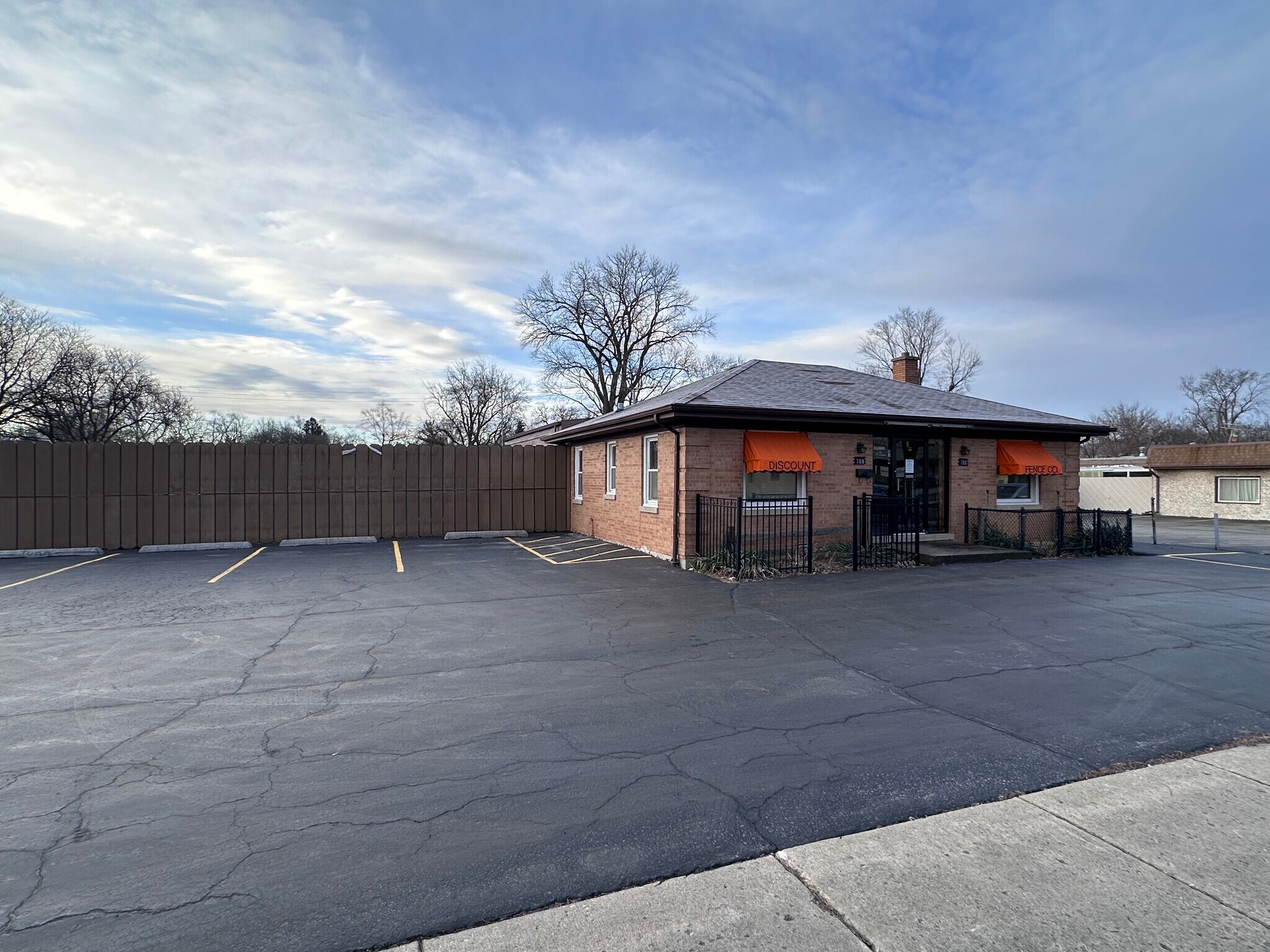 2700 Ogden Ave Downers Grove