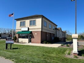 1120 S Lapeer Rd, Oxford MI - Loft