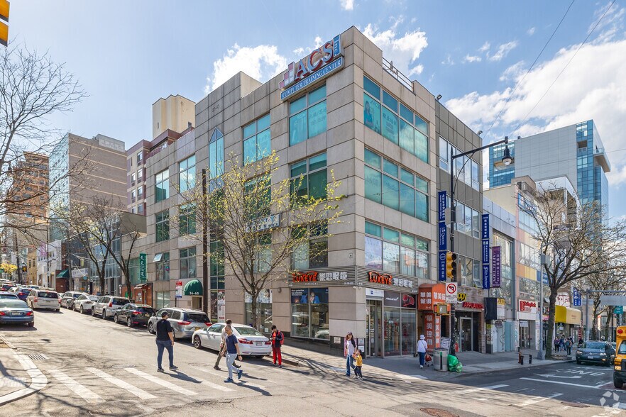 3660 Main St, Flushing, NY for lease - Primary Photo - Image 1 of 7